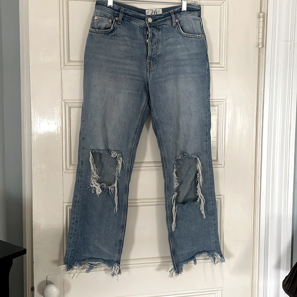 We The Free jean’s size 26 distressed jean